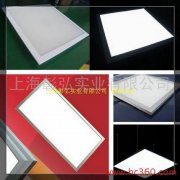 产品采用铝合金卷板、镀锌卷板、玻璃棉、H钢立