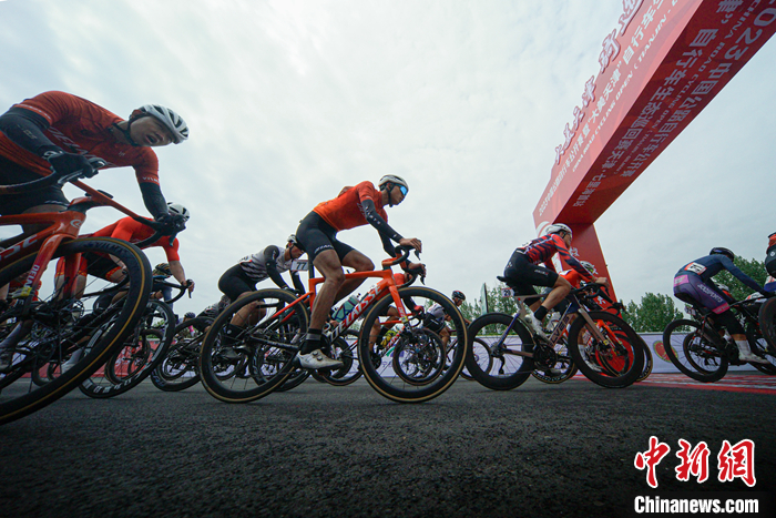 天津地区2023中国公路自行车公开赛首站在宁河区