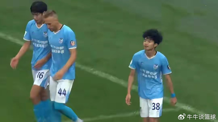 大连主场票务冷热不均背后：战绩不佳与赛程安