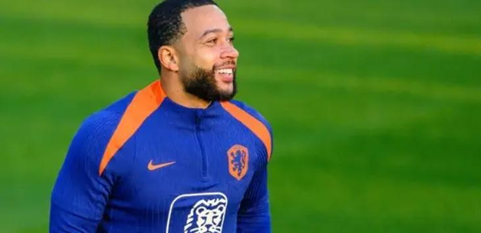 阿尔瓦罗加盟泰山队引热议 依木兰潜力待释放