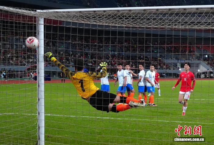 首届中国广西与越南五省市新春足球赛收官，广